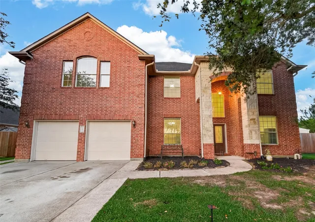 2nd image of 394 Dover Ln, League City, TX 77573 | MLS# 82453081