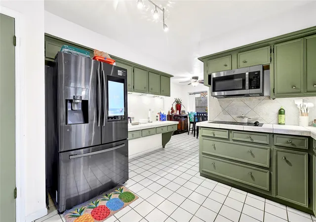 Photo 4 of Single family home for sale at 5619 Spanish Oak Dr, Houston, TX 77066 | MLS# 40714477 | Listing updated on 2026-08-31