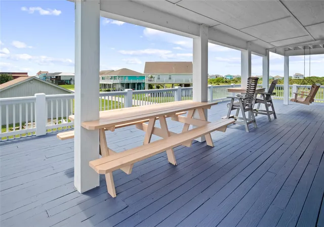 3rd image of 892 Melody Ln, Port Bolivar, TX 77650 | MLS# 71512952