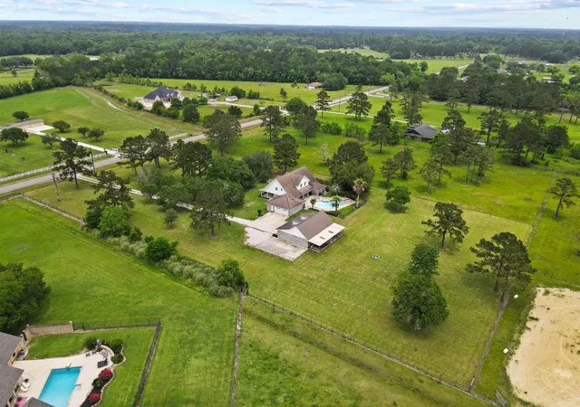 Homes for sale in Beaumont, TX | 16421 Westbury Rd, Beaumont, TX 77713 | MLS# 15552348