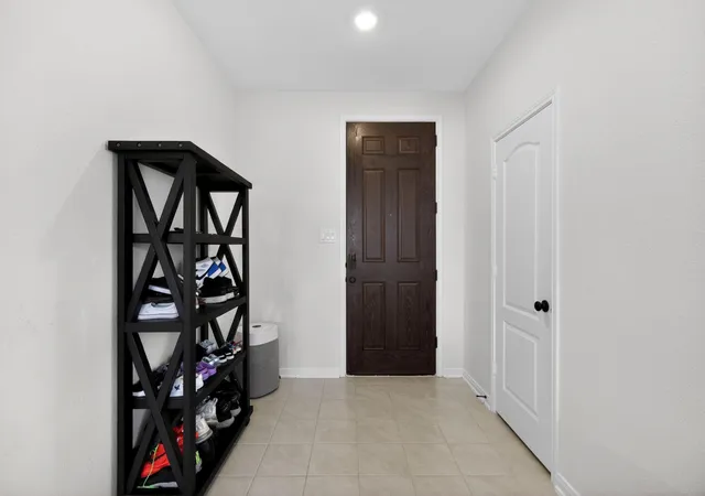 Photo 3 of Single family home for sale at 2837 Shimmer Edge Dr, Katy, TX 77493 | MLS# 9747937 | Listing updated on 2026-09-28