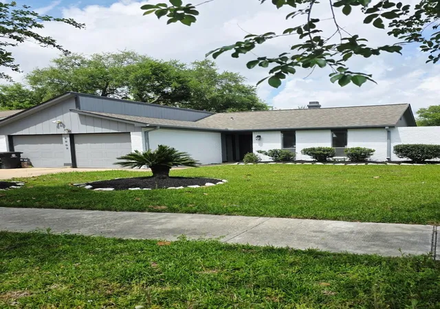 Photo 1 of Single family home for sale at 6802 Mccullum Rd, Missouri City, TX 77489 | MLS# 55028955 | Listing updated on 2026-08-07