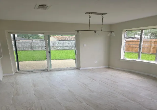 Photo 4 of Single family home for sale at 6802 Mccullum Rd, Missouri City, TX 77489 | MLS# 55028955 | Listing updated on 2026-08-07