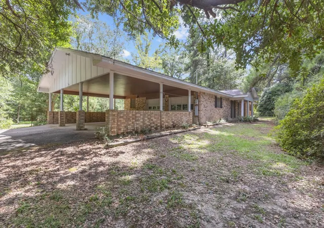 Photo 3 of Single family home for sale at 506 County Rd 4580 S, Spurger, TX 77660 | MLS# 54843605 | Listing updated on 2026-09-17
