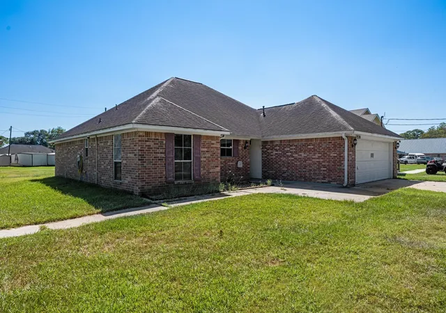 Homes for sale in Beaumont, TX | 1539 Hillebrandt Rd, Beaumont, TX 77705 | MLS# 33650320
