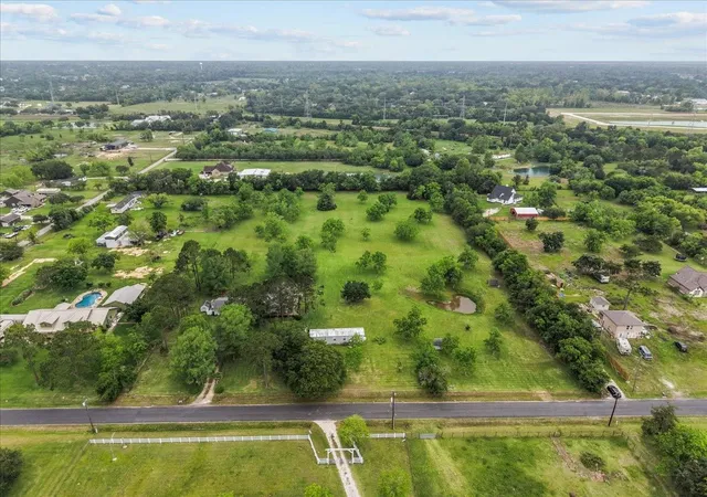 37th image of 7808 Carolyn St, Santa Fe, TX 77517 | MLS# 68333635