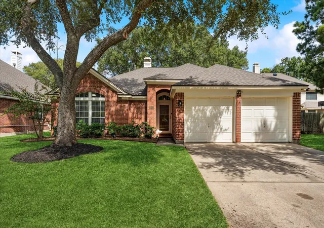 Photo 1 of Sale Pending at 8428 E Copper Village Dr, Houston, TX 77095 | MLS# 88191421 | Listing updated on 2026-09-09