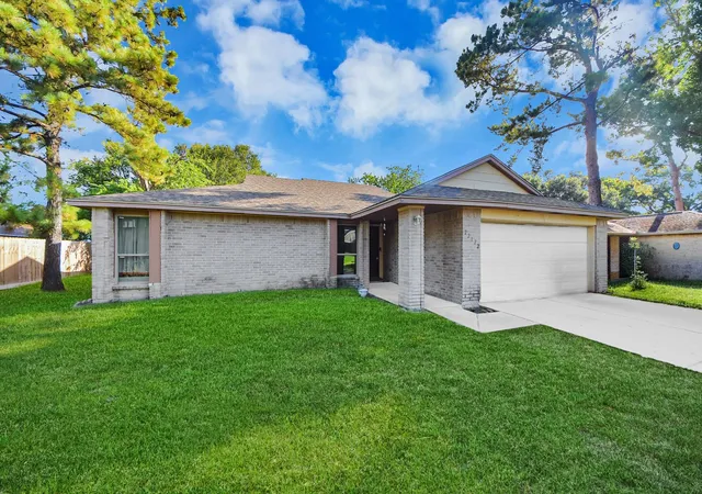 Photo 3 of Single family home for sale at 22122 Breezy Hl Dr, Katy, TX 77449 | MLS# 21829143 | Listing updated on 2026-07-22