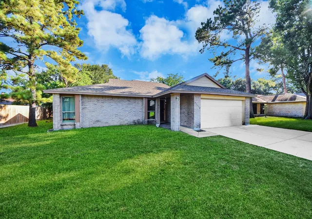 Photo 4 of Single family home for sale at 22122 Breezy Hl Dr, Katy, TX 77449 | MLS# 21829143 | Listing updated on 2026-07-22
