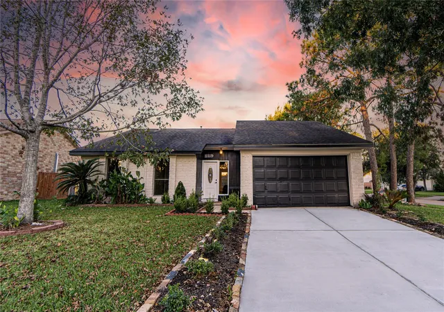 Photo 1 of Single family home for sale at 11119 Sageorchard Cir, Houston, TX 77089 | MLS# 32860814 | Listing updated on 2026-08-30