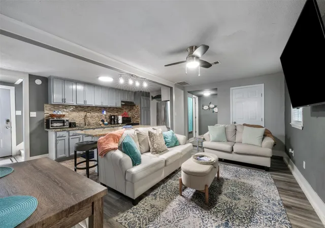 Photo 1 of Single family home for sale at 3218 Ave Q 1/2, Galveston, TX 77550 | MLS# 23445101 | Listing updated on 2026-08-18