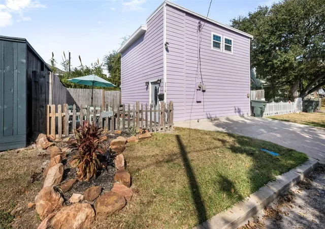 Photo 3 of Single family home for sale at 3218 Ave Q 1/2, Galveston, TX 77550 | MLS# 23445101 | Listing updated on 2026-08-18
