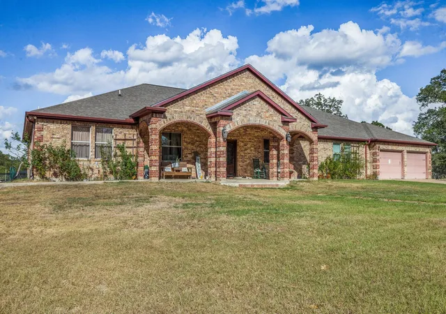 3rd image of 1102 Private Road 2332, Giddings, TX 78942 | MLS# 4097001