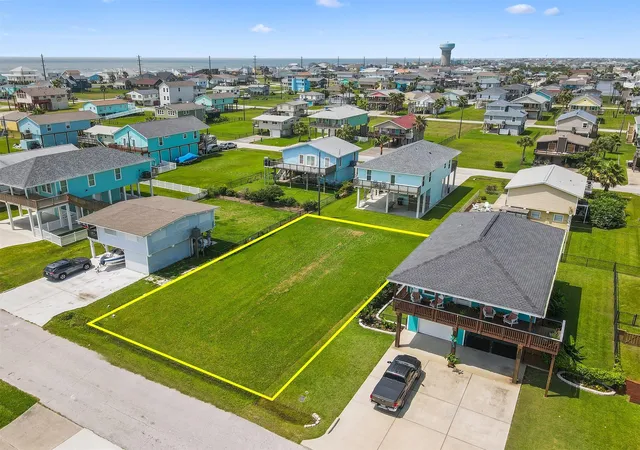 Photo 3 of Land for sale at 4126 Jackson St, Galveston, TX 77554 | MLS# 74014341 | Listing updated on 2026-05-19