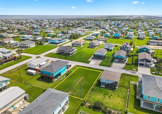 Photo 3 of Land for sale at 4126 Jackson St, Galveston, TX 77554 | MLS# 74014341 | Listing updated on 2026-05-19