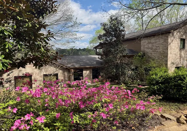 Photo 4 of Single family home for sale at 204 Yellow Crk Trl, Crockett, TX 75835 | MLS# 26985660 | Listing updated on 2026-08-04