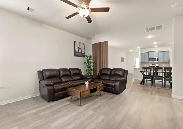 Photo 3 of Single family home for sale at 11419 Prairie Walk Dr, Houston, TX 77048 | MLS# 92882699 | Listing updated on 2026-09-20