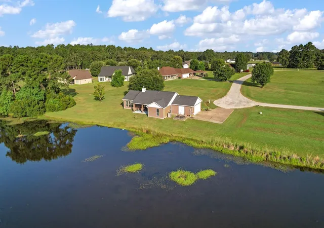 Photo 2 of Single family home for sale at 98 Heather Ln, Trinity, TX 75862 | MLS# 17885106 | Listing updated on 2026-08-29