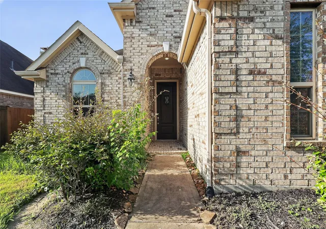 Photo 3 of Single family home for sale at 3626 Pasteur Ln, Rosharon, TX 77583 | MLS# 94818234 | Listing updated on 2026-09-10