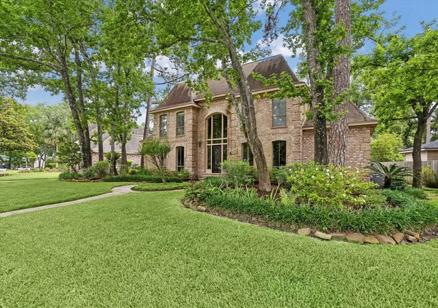 Homes for sale in Kingwood, TX | 2519 Golden Pond Dr, Kingwood, TX 77345 | MLS# 54324985