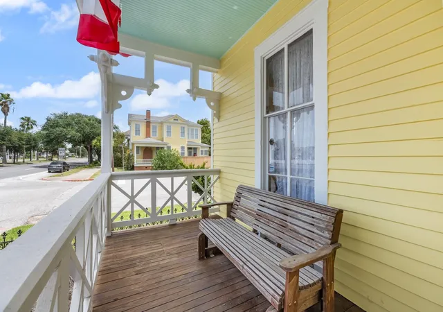 2nd image of 1301 Broadway St, Galveston, TX 77550 | MLS# 24834144