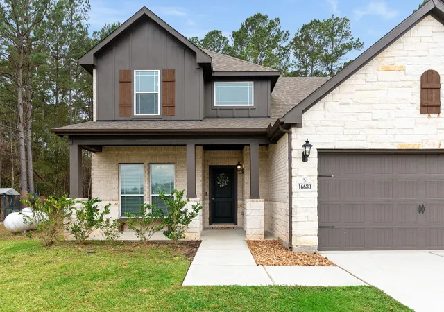 Photo 3 of Single family home for sale at 16680 Rockwall St, Conroe, TX 77303 | MLS# 91283497 | Listing updated on 2026-08-01