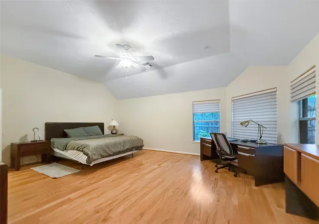 4th image of 2723 Kimbleton Ct, Houston, TX 77082 | MLS# 46141227