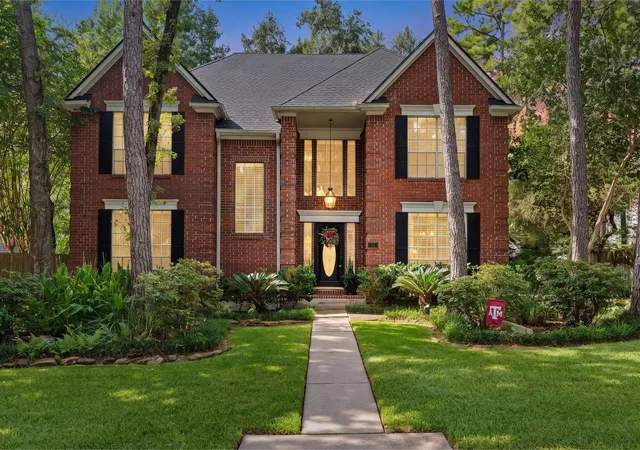 2nd image of 11 Golden Pl, Spring, TX 77381 | MLS# 66556722