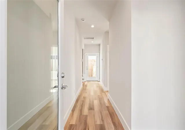 Photo 3 of Sale Pending at 1702 Bringhurst St #A, Houston, TX 77020 | MLS# 10071682 | Listing updated on 2026-09-21