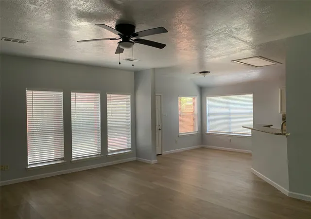 5th image of 3115 Shady Ridge Trl, Sugar Land, TX 77498 | MLS# 52677504