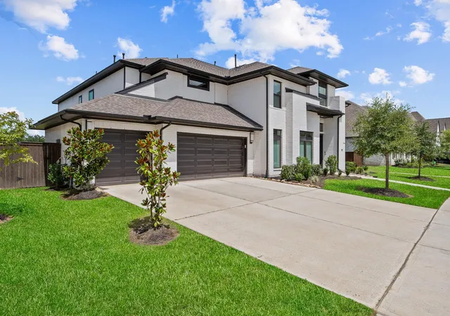 Photo 3 of Single family home for sale at 6618 Mirabeau Ln, Katy, TX 77493 | MLS# 88089444 | Listing updated on 2026-09-09