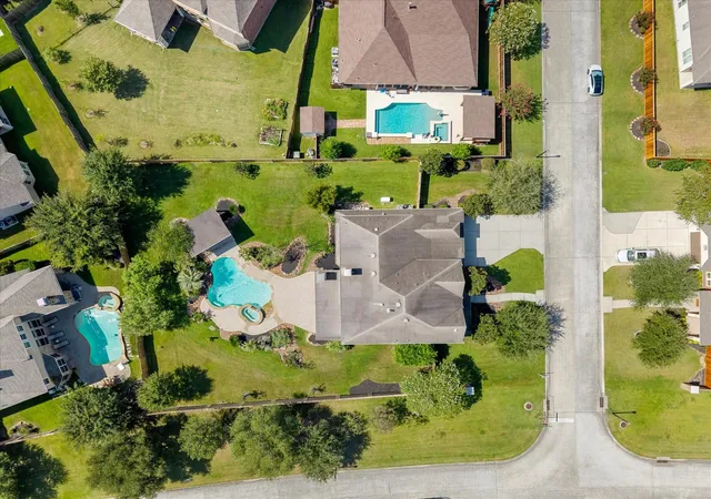 Photo 3 of Single family home for sale at 13903 Mcdannald Park Ln, Humble, TX 77396 | MLS# 76163312 | Listing updated on 2026-09-12