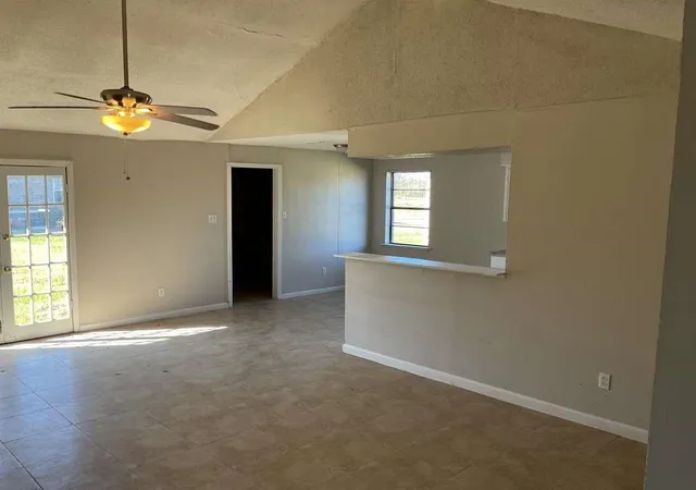 Photo 3 of Single family home for sale at 2068 Tx 36, Brazoria, TX 77422 | MLS# 95322403 | Listing updated on 2026-10-05