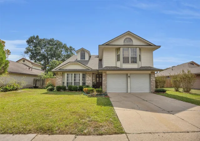 Photo 2 of Single family home for sale at 15619 Beechnut St, Houston, TX 77083 | MLS# 73968493 | Listing updated on 2026-07-08