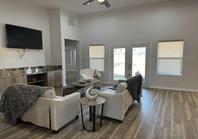 Photo 2 of Single family home for sale at 12282 N Chestnut Hills Dr, Conroe, TX 77303 | MLS# 14819739 | Listing updated on 2026-09-10