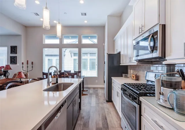 4th image of 4450 W Tidwell Rd #C, Houston, TX 77091 | MLS# 88033914