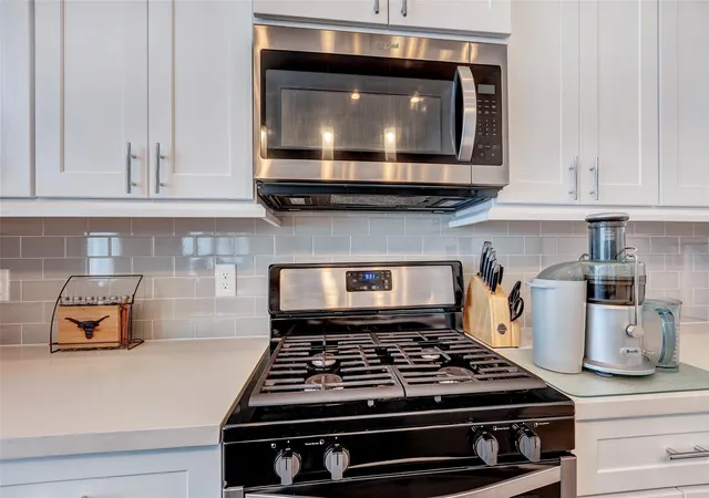 5th image of 4450 W Tidwell Rd #C, Houston, TX 77091 | MLS# 88033914