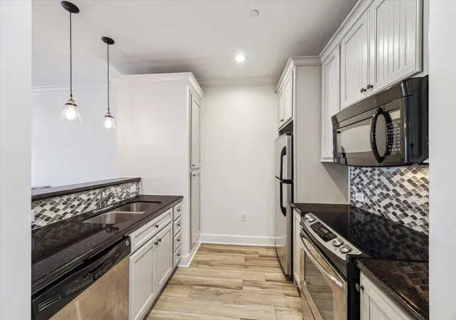 3rd image of 2203 Dorrington St #301, Houston, TX 77030 | MLS# 56479791