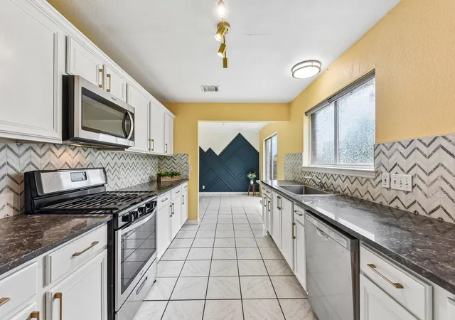 Homes for sale in Pflugerville, TX | 20802 Pacers Gait Ln, Pflugerville, TX 78660 | MLS# 98713855