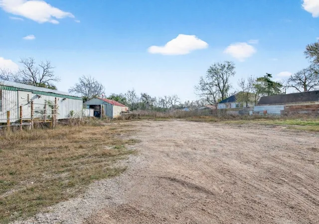 Photo 4 of Land for sale at 711 Cub Ln, Richmond, TX 77469 | MLS# 17462818 | Listing updated on 2026-08-27