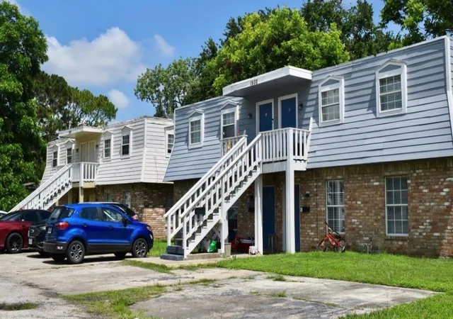 1st image of 1500 Oleander Dr, La Marque, TX 77568 | MLS# 40844817