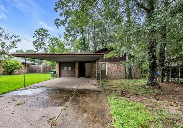 Photo 2 of Single family home for sale at 1303 S Fenner Ave, Cleveland, TX 77327 | MLS# 29902368 | Listing updated on 2026-09-12