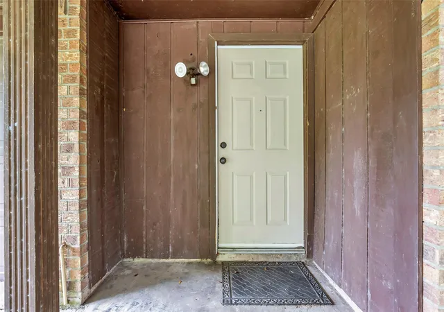 Photo 3 of Single family home for sale at 1303 S Fenner Ave, Cleveland, TX 77327 | MLS# 29902368 | Listing updated on 2026-09-12