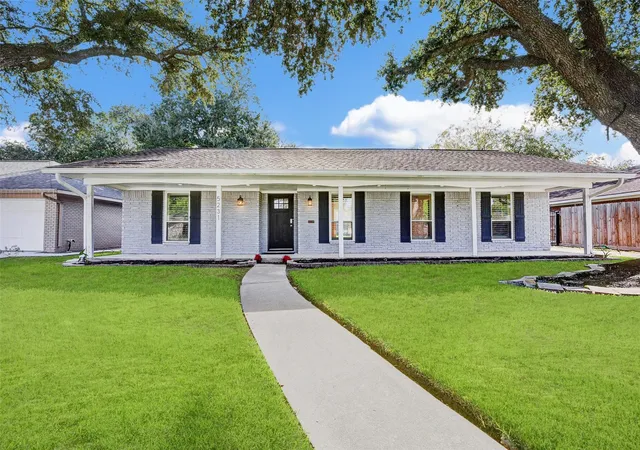 1st image of 5231 Benning Dr, Houston, TX 77035 | MLS# 14960046