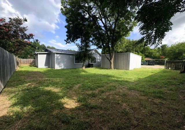 Homes for sale in Cameron, TX | 800 N Fannin Ave, Cameron, TX 76520 | MLS# 29901617