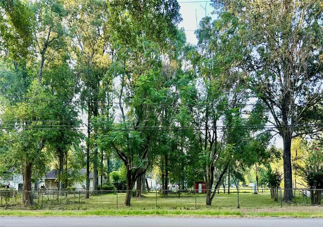 1st image of 414 Antelope Dr, Crosby, TX 77532 | MLS# 83129999