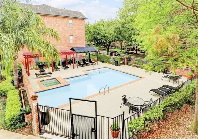 4th image of 4041 Law St #606, Houston, TX 77005 | MLS# 71465986