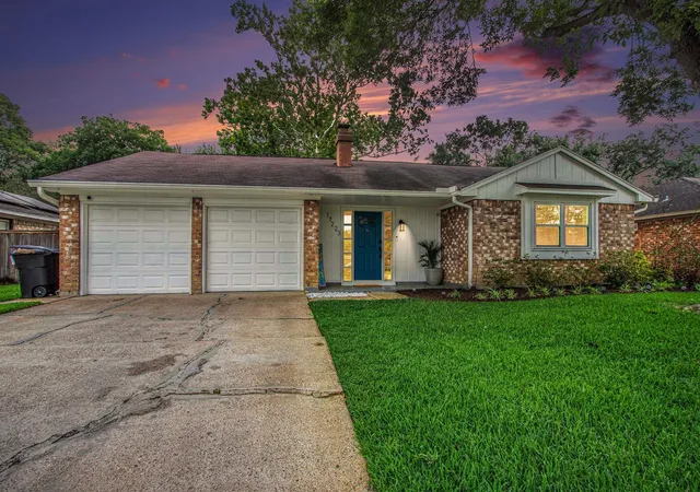 Homes for sale in Webster, TX | 17223 Fife Ln, Webster, TX 77598 | MLS# 5401813
