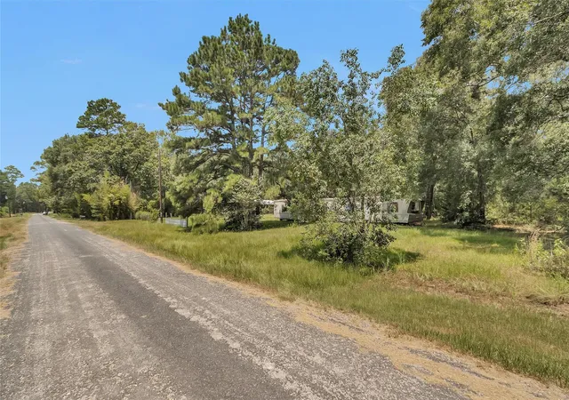 5th image of 685 County Road 2174, Cleveland, TX 77327 | MLS# 98673165