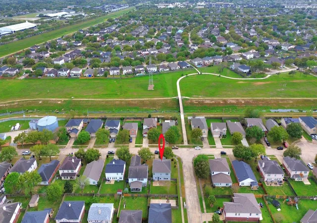 Photo 3 of Single family home for sale at 2203 Gable Holw Ln, Katy, TX 77450 | MLS# 4699004 | Listing updated on 2026-08-21